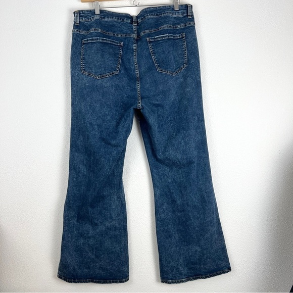Universal Standard Farrah High Rise Bootcut Flare Jean Denim 22 Plus Size - Picture 8 of 10